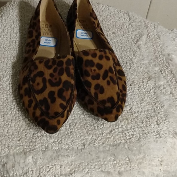 Time and Tru Shoes - 🔴6/$15  time and tru lepard flats